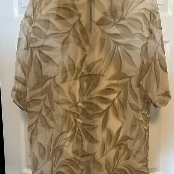 Mens Button Down Shirt Medium 100% Polyester Hawaiian Floral Print Transluscent - Picture 5 of 7